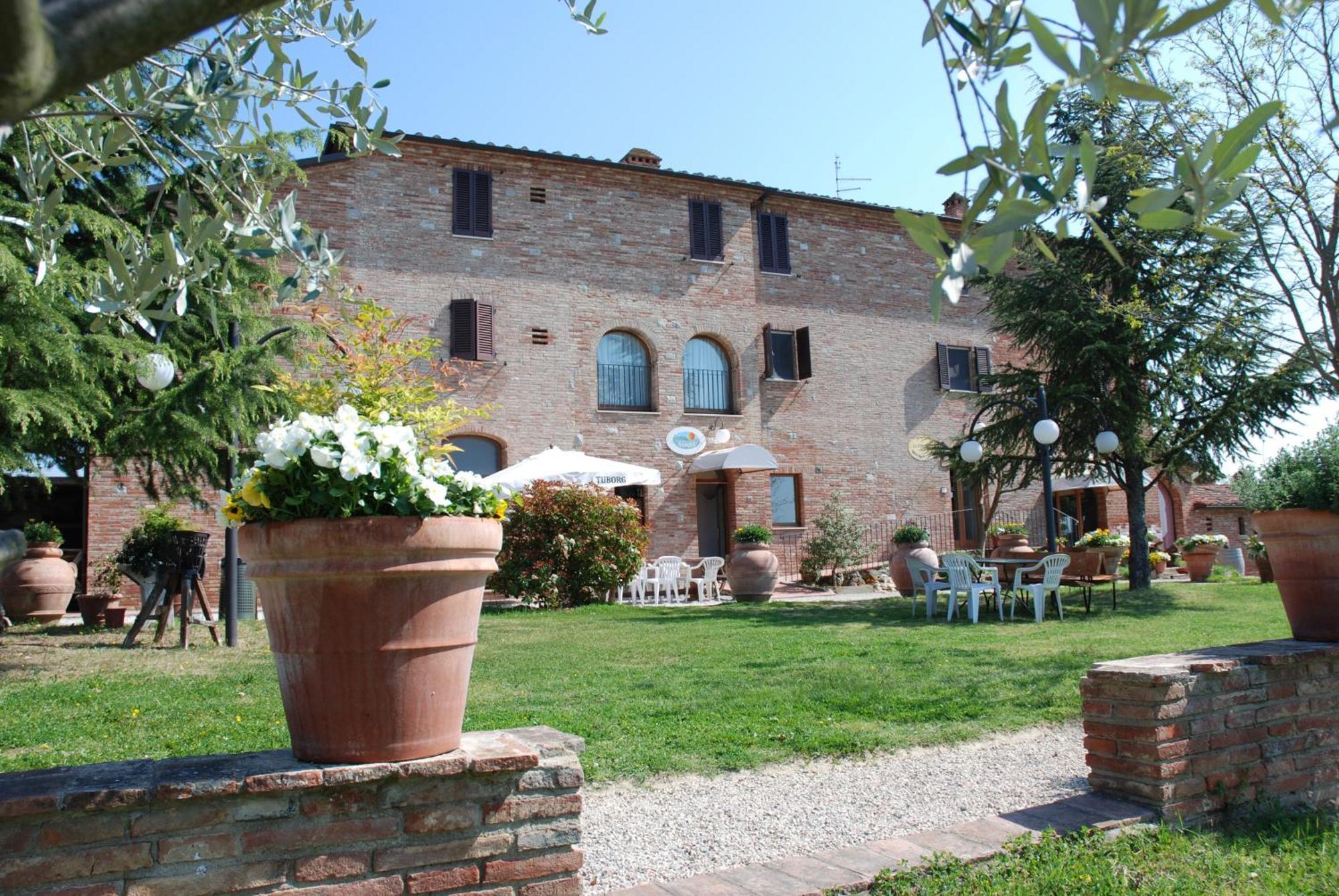 Albergo La Foresteria Bettolle Exterior foto