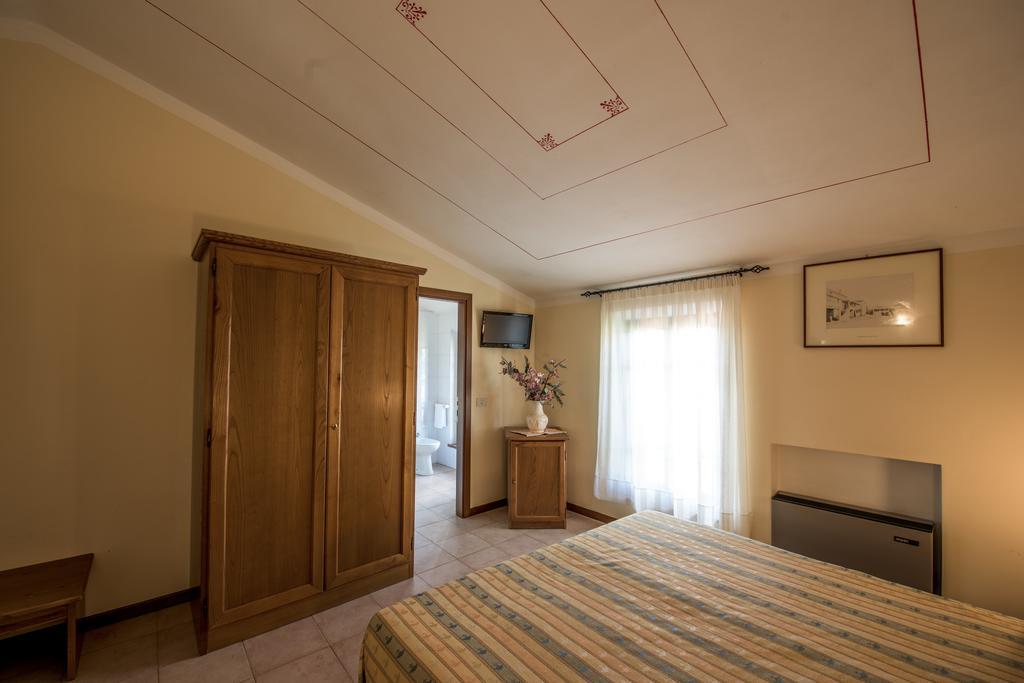 Albergo La Foresteria Bettolle Exterior foto